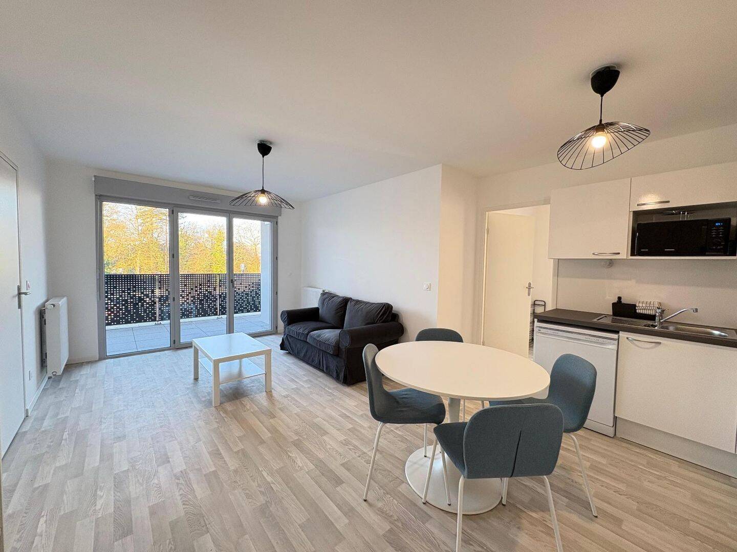 Appartement 3 pièces 58 m² · à Verrières-en-Anjou · 57,5 m² · 900 €