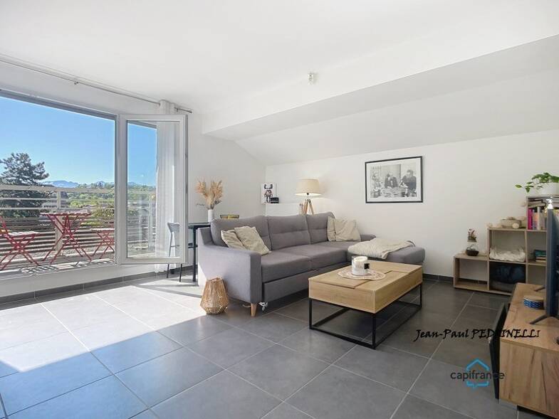 Appartement à vendre 239 000 € 2 pièces 1 chambre 48 m² Dernier étage, Étage 3/3 Bonne 74380