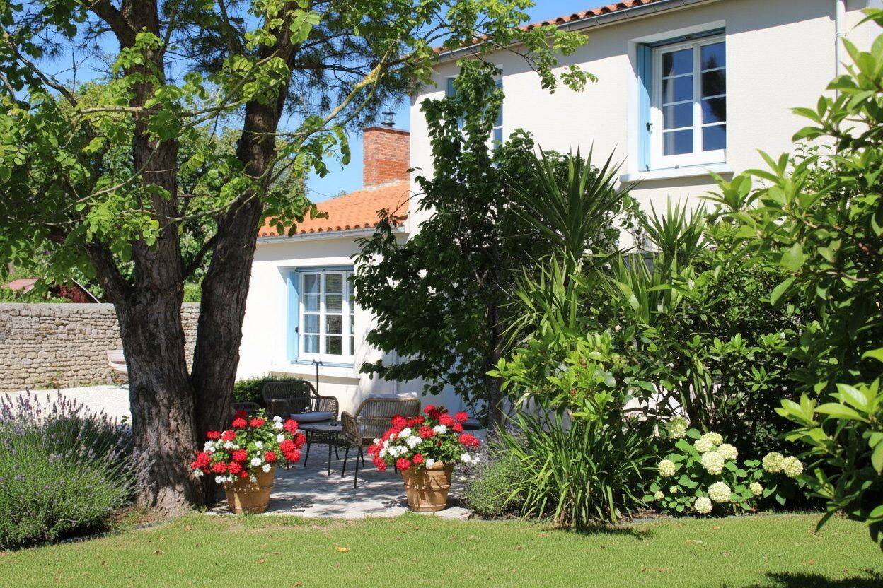Maison 6 pièces 157 m² · à Chaillé-les-Marais · 157 m² · 296 240 €