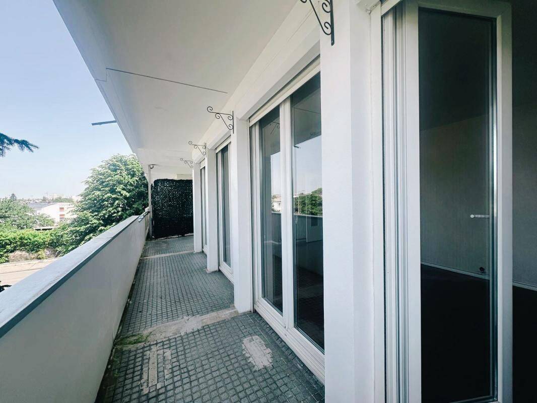 Appartement 3 pièces 76 m² · à Dijon · 76,2 m² · 115 000 €