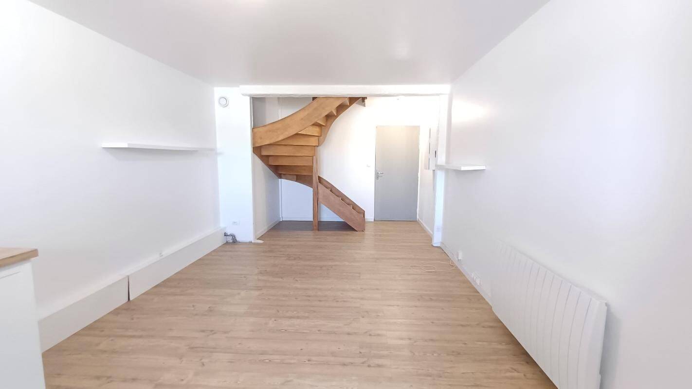 Appartement 2 pièces 52 m² · à La Queue-en-Brie · 52 m² · 957 €