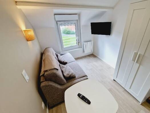 Appartement à louer 420 € 1 pièce 14 m² Étage 1/1 disponible dès maintenant Vallourec Aulnoye-Aymeries 59620