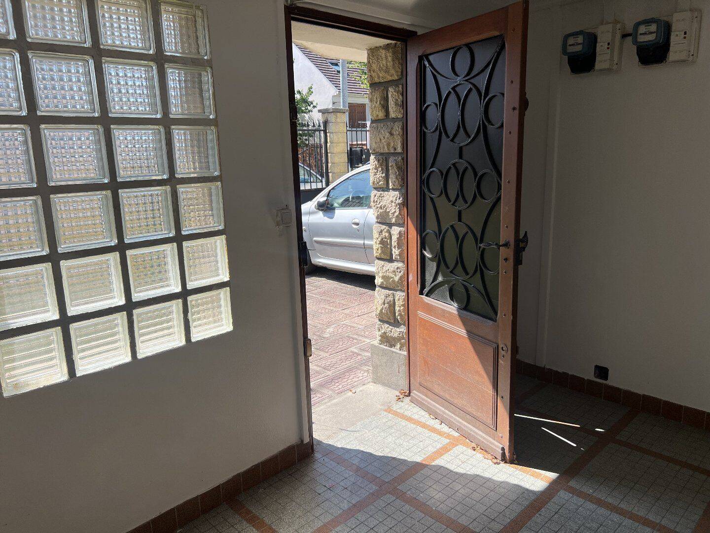 Maison 8 pièces 200 m² · à Le Blanc-Mesnil · 200 m² · 537 000 €