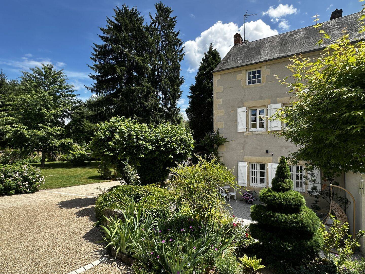 Maison 5 pièces 131 m² · à Coulanges-lès-Nevers · 131 m² · 212 000 €
