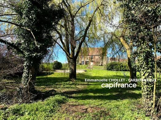 Maison à vendre 232 000 € 8 pièces 6 chambres 234 m² 2 588 m² de terrain Vic-de-Chassenay 21140