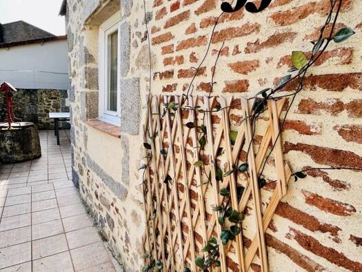 Maison à vendre 155 250 € 4 pièces 3 chambres 99 m² 487 m² de terrain Nueil-les-Aubiers 79250