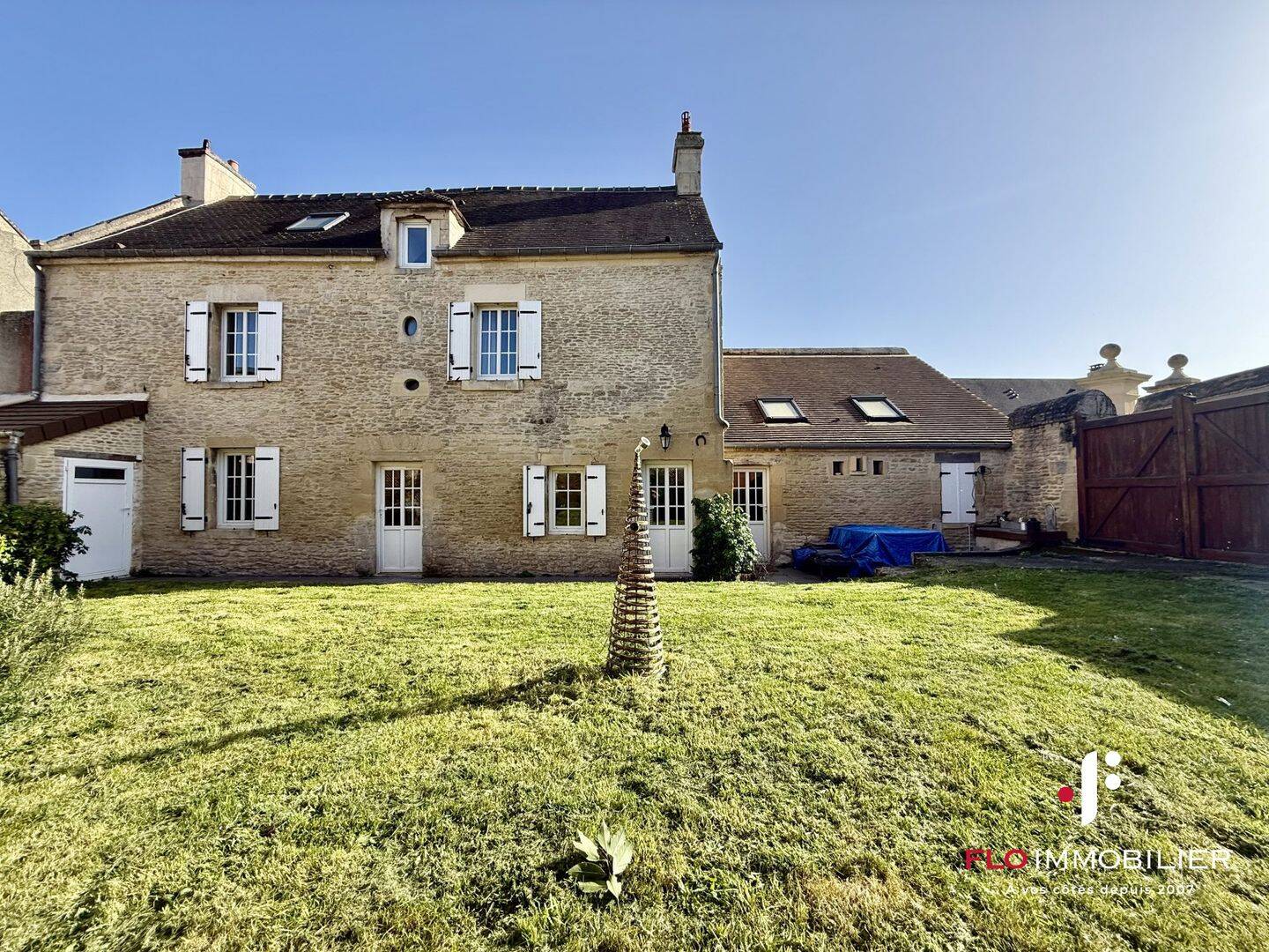 Maison 6 pièces 137 m² · à Mathieu · 137,4 m² · 548 000 €