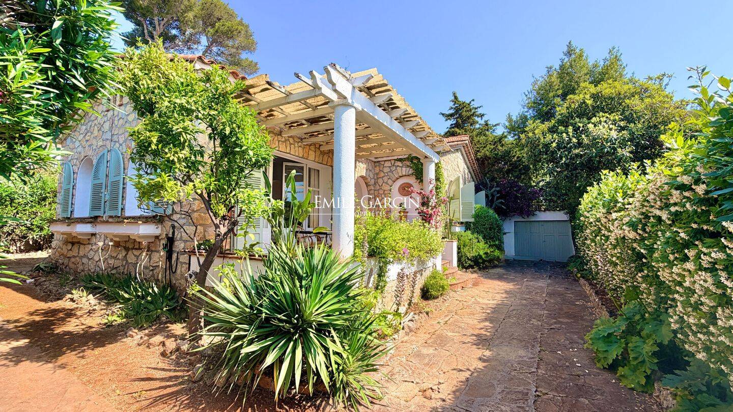 Maison 5 pièces 110 m² · à Antibes · 110 m² · 1 830 000 €