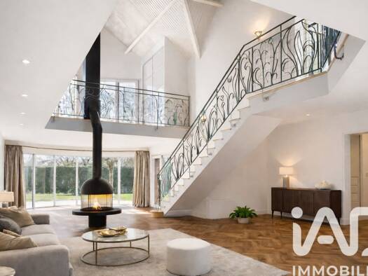 Maison à vendre 525 000 € 6 pièces 4 chambres 218 m² 827 m² de terrain La Breteque Bois-Guillaume 76230