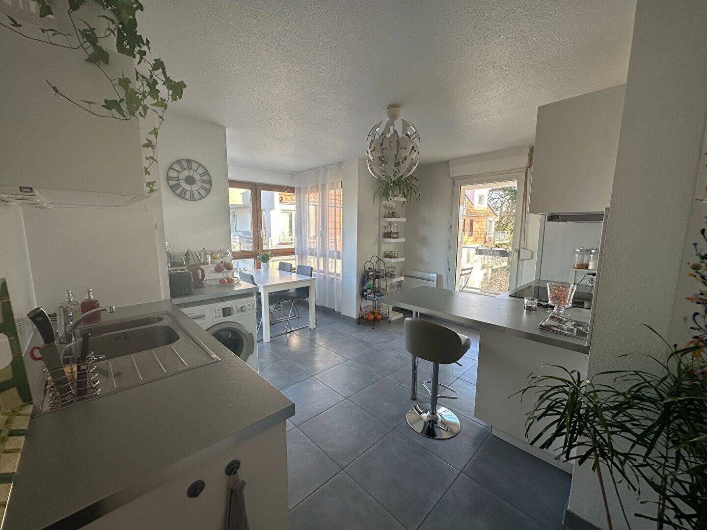 Appartement 3 pièces 76 m² · à Strasbourg · 76 m² · 951 €