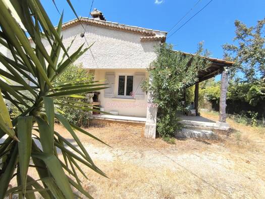 Maison de plain-pied à vendre 530 000 € 4 pièces 3 chambres 85,5 m² 462 m² de terrain Saint Julien Marseille 12ème arrondissement 13012