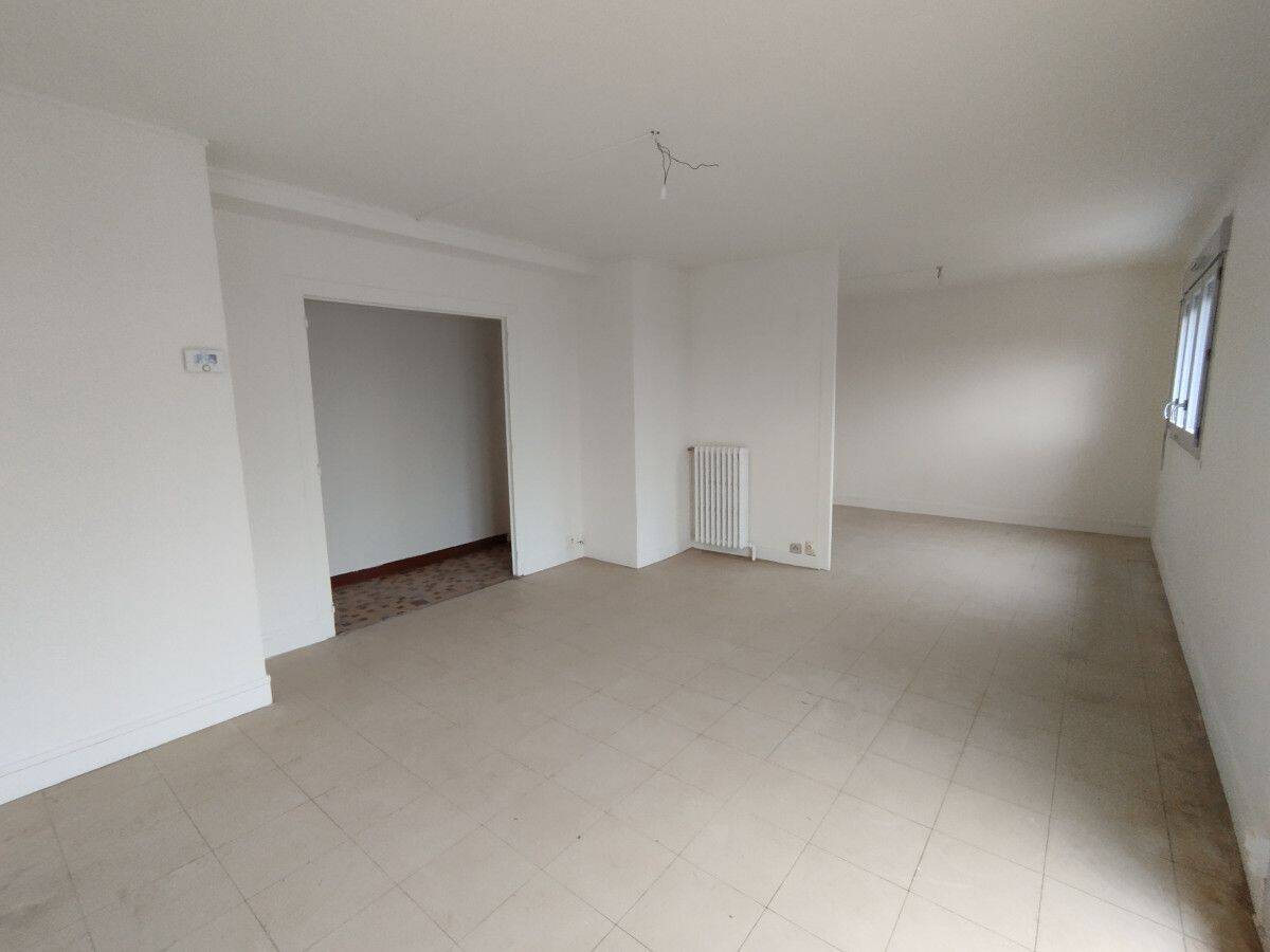 Appartement 5 pièces 82 m² · à Vendôme · 82 m² · 509 €