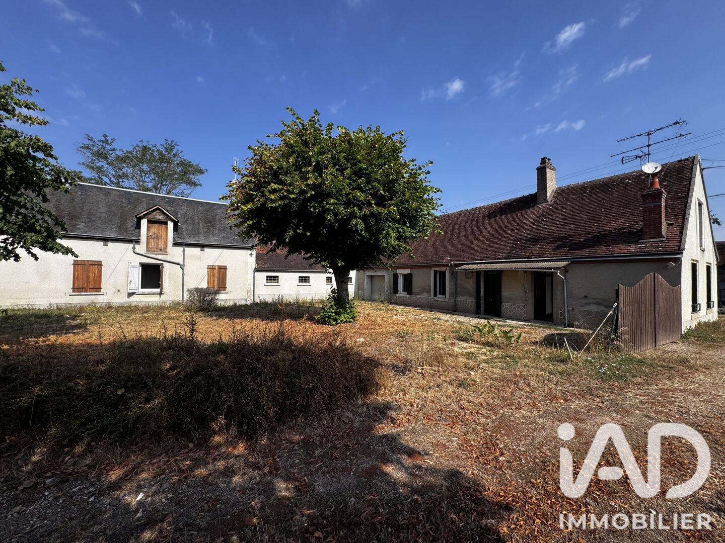 Maison 8 pièces 205 m² · à Chabris · 204,6 m² · 116 600 €