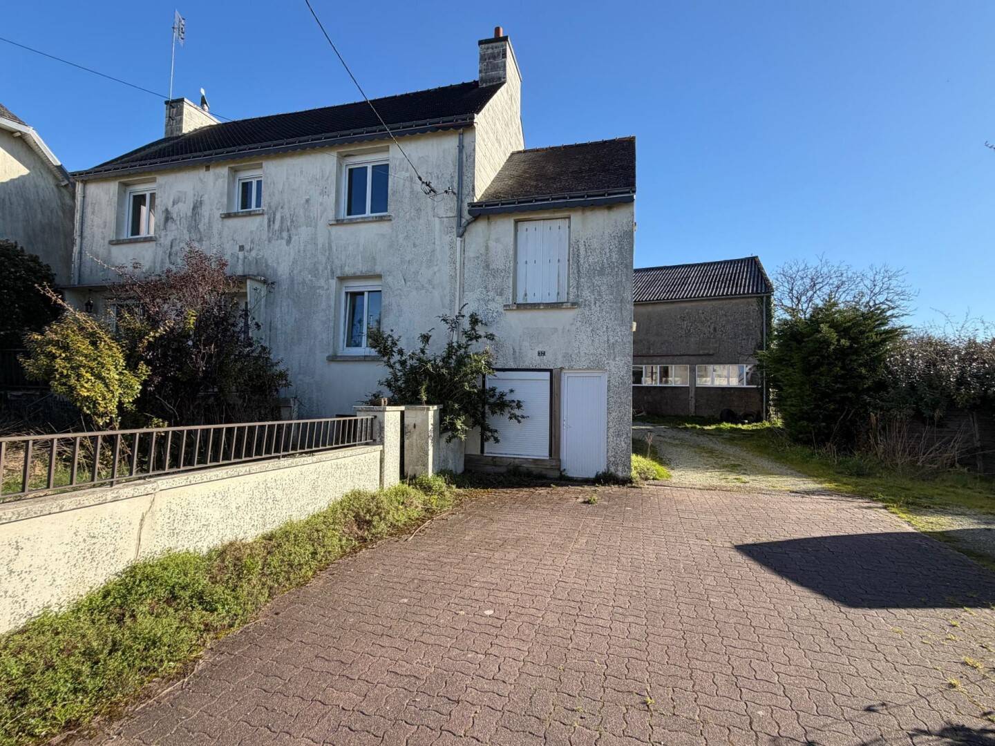 Maison 8 pièces 185 m² · à Le Croisty · 185 m² · 118 000 €