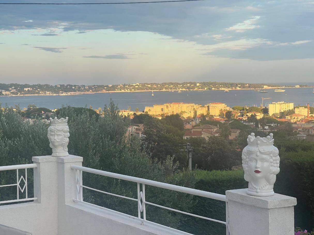 Maison 6 pièces 174 m² · à Antibes · 174 m² · 2 680 000 €