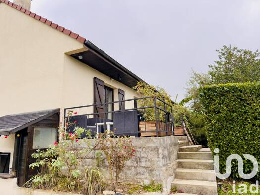 Maison à vendre 191 000 € 6 pièces 5 chambres 140 m² 1 220 m² de terrain Saint-Cyr 71240