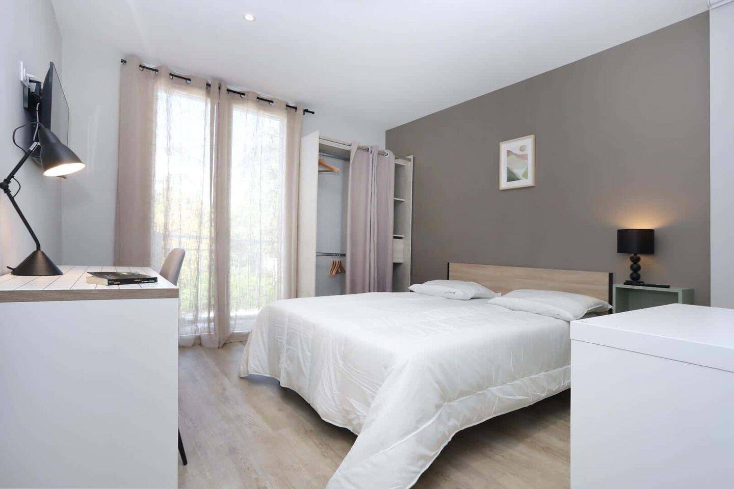 Chambre 2 - FOUGERES 2 - Colocation — 1