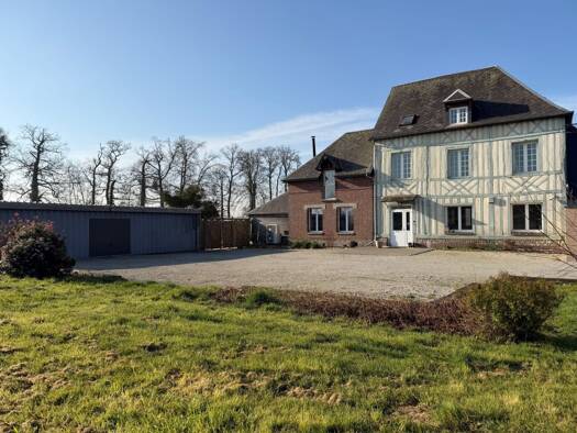 Maison à vendre 294 000 € 6 pièces 5 chambres 230 m² 12 000 m² de terrain Doudeville 76560