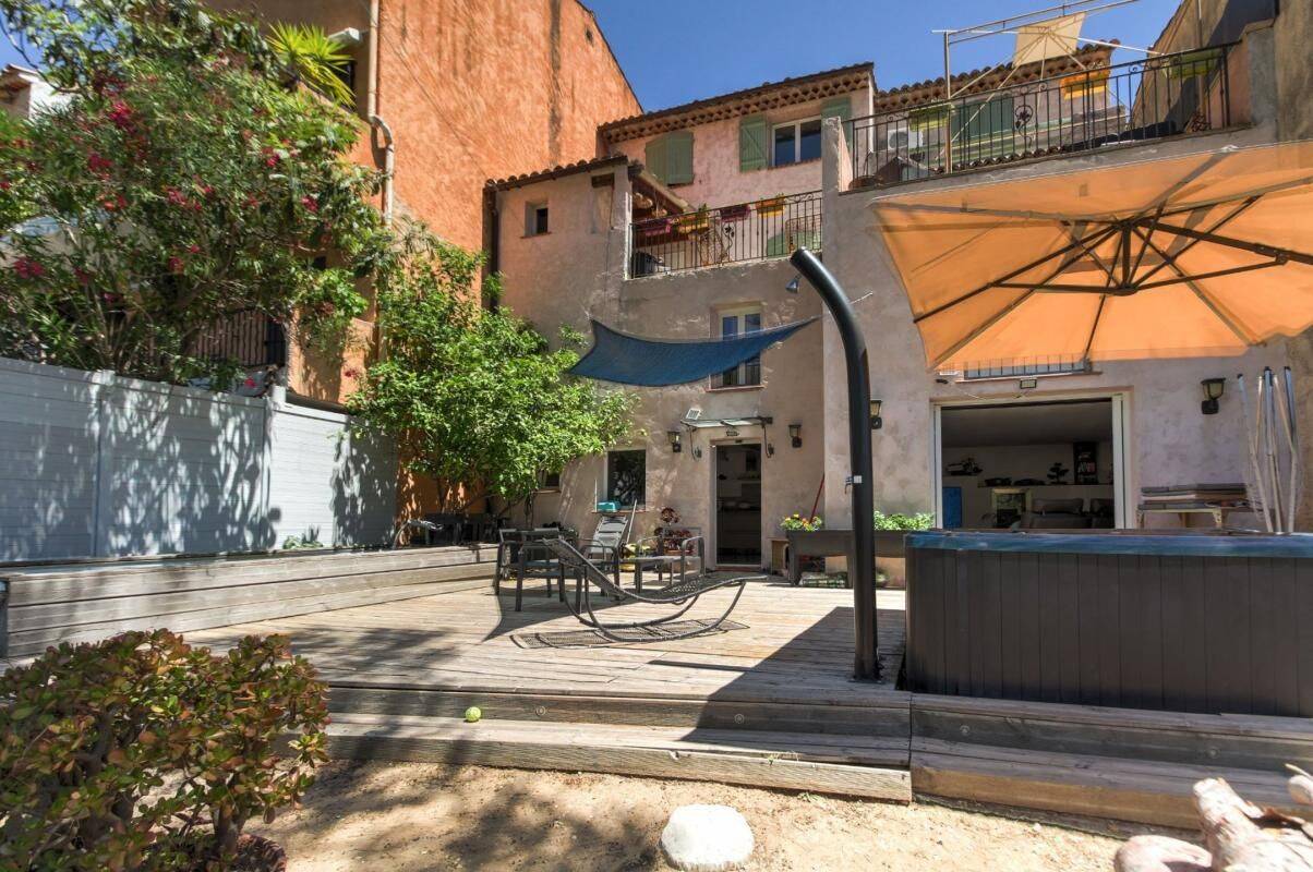 Maison 5 pièces 175 m² · à Carros · 175,1 m² · 560 000 €