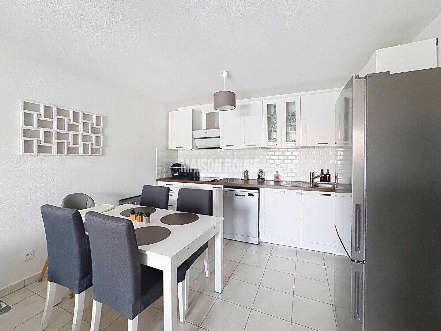 Appartement 3 pièces 57 m² · à Roquebrune-sur-Argens · 56,7 m² · 251 520 €