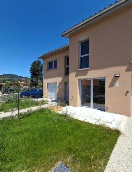Appartement 4 pièces 93 m² · à Vaugneray · 93 m² · 1 088 €/mois