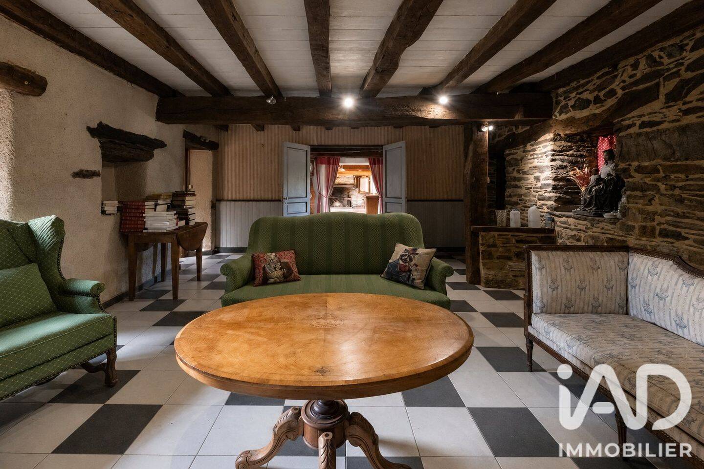 Maison 11 pièces 316 m² · à Ploudiry · 315,8 m² · 364 000 €