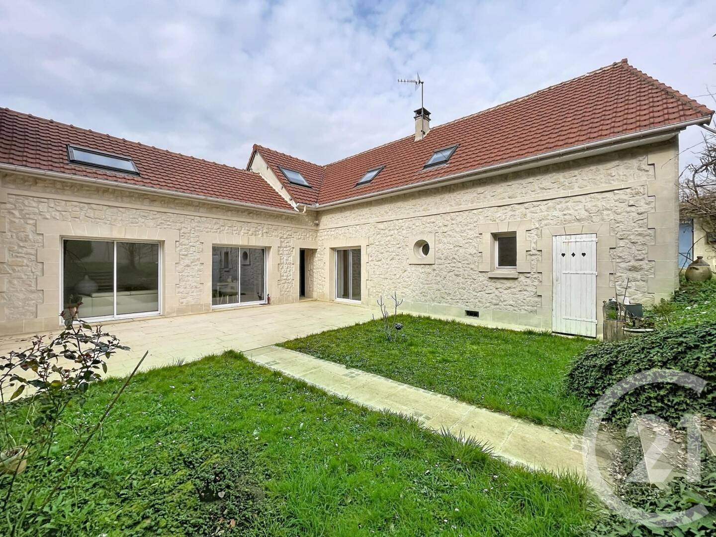 Maison 5 pièces 142 m² · à Béthisy-Saint-Pierre · 142 m² · 383 000 €