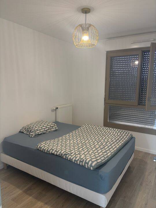 Appartement 1 pièce 13 m² · à Carrières-sous-Poissy · 13 m² · 750 €