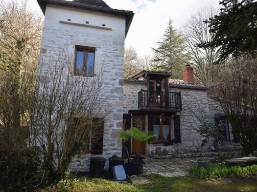 Maison à vendre 235 000 € 4 pièces 3 chambres 121 m² Vers 46090