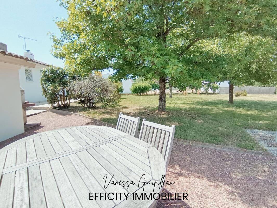 Maison 6 pièces 153 m² · à Saint-Hilaire-la-Forêt · 153 m² · 375 000 €