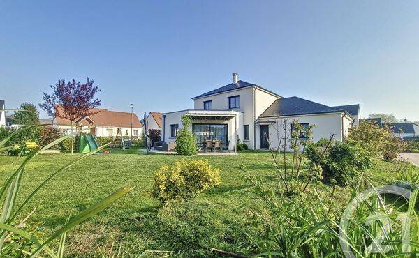 Maison 6 pièces 141 m² · à Jouy-le-Potier · 141 m² · 1 550 €