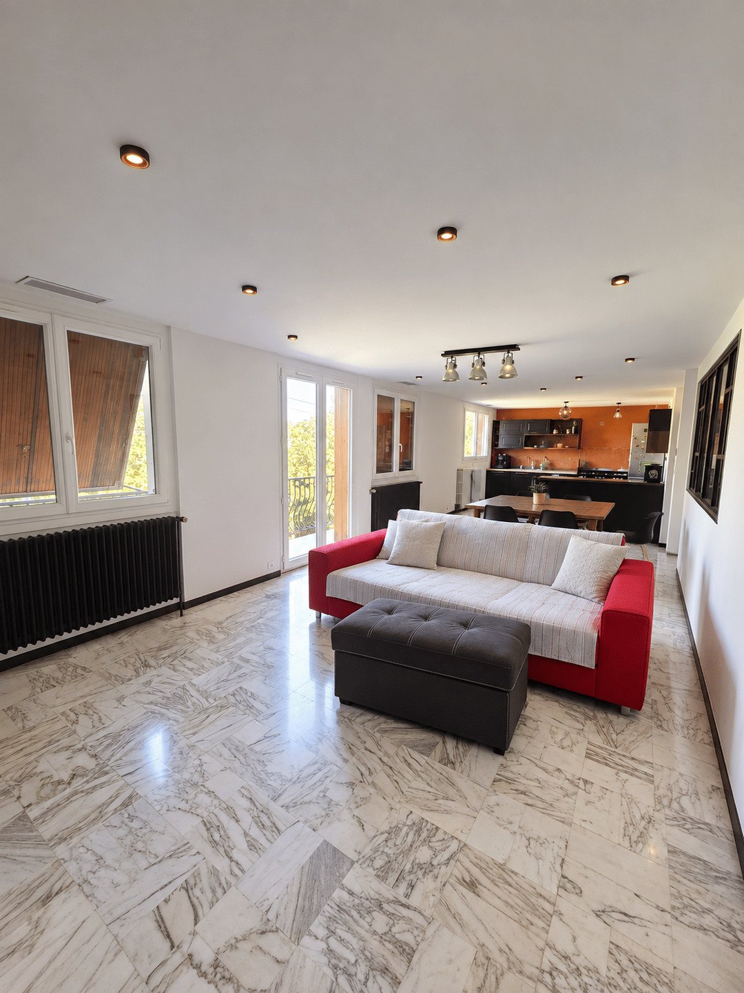 Maison 6 pièces 180 m² · à Montélimar · 180 m² · 316 000 €