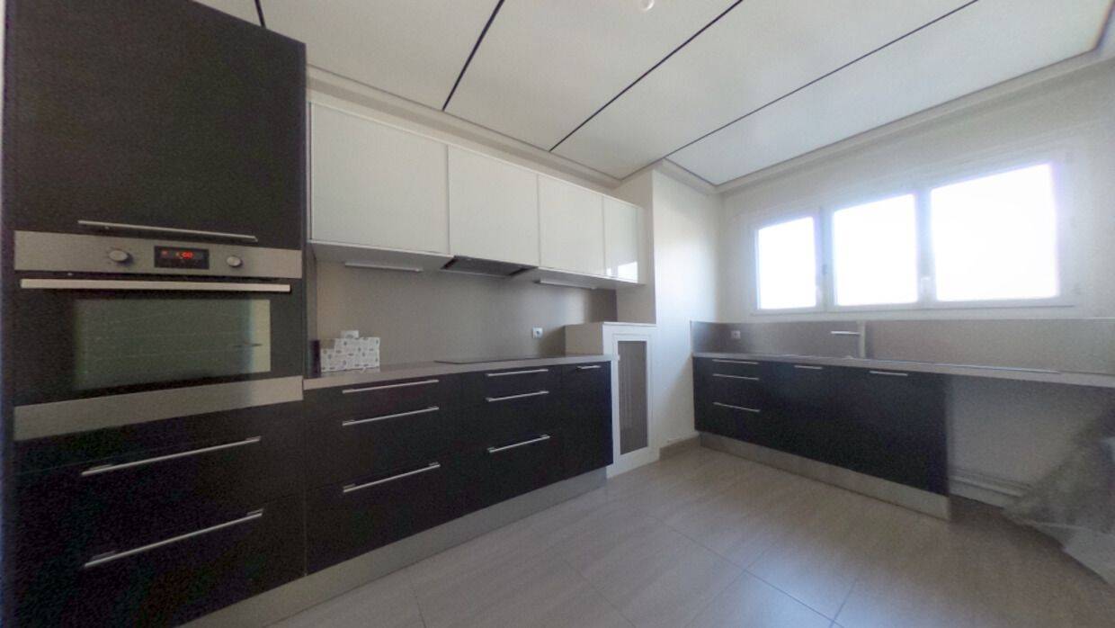 Appartement 3 pièces 96 m² · à Grenoble · 95,8 m² · 1 459 €