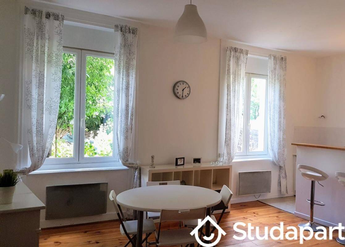 Appartement 1 pièce 30 m² · à Saint-Étienne · 30 m² · 410 €