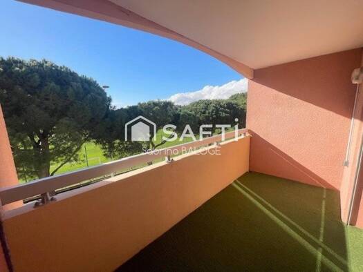 Appartement à vendre 168 500 € 3 pièces 2 chambres 47 m² Étage 2/3 Valras-Plage 34350