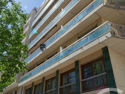 Appartement à vendre 430 000 € 3 pièces 2 chambres 90 m² Étage 3/6 Préfecture Liberté Lyon 3ème arrondissement 69003