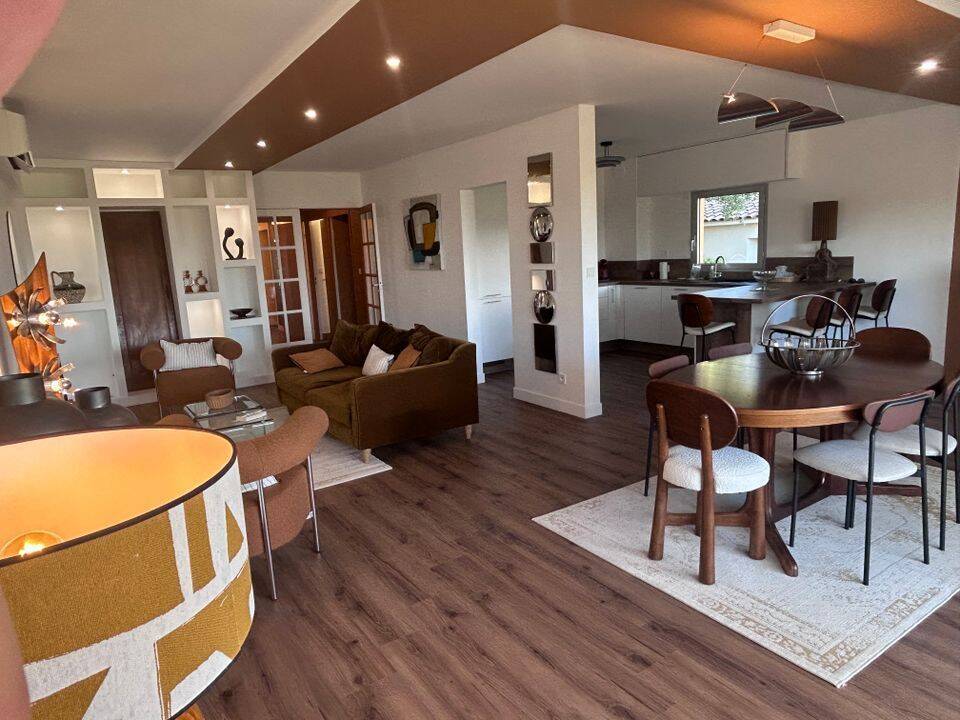 Appartement 4 pièces 102 m² · à Villeneuve-lès-Avignon · 102 m² · 1 760 €