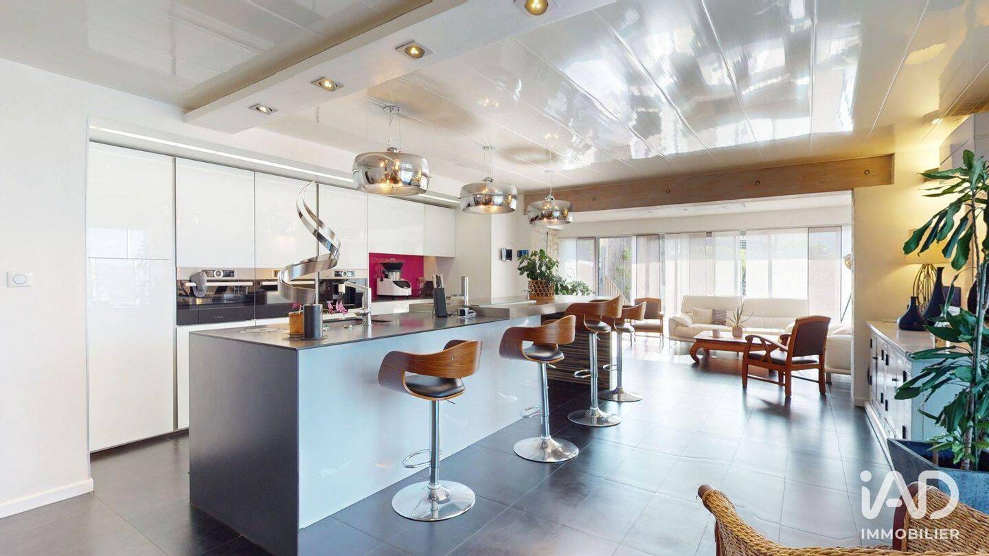 Appartement 5 pièces 154 m² · à Saint-Pierre-d'Irube · 154 m² · 650 000 €