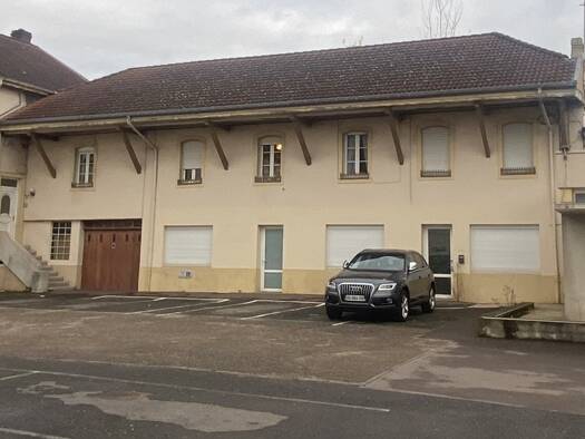 Immeuble à vendre 170 000 € 166 m² Clouange 57185