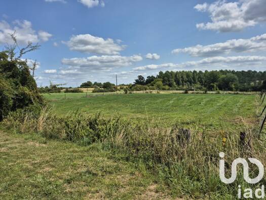 Terrain constructible viabilisé à vendre 65 000 € 1 896 m² de terrain Jandun 08430