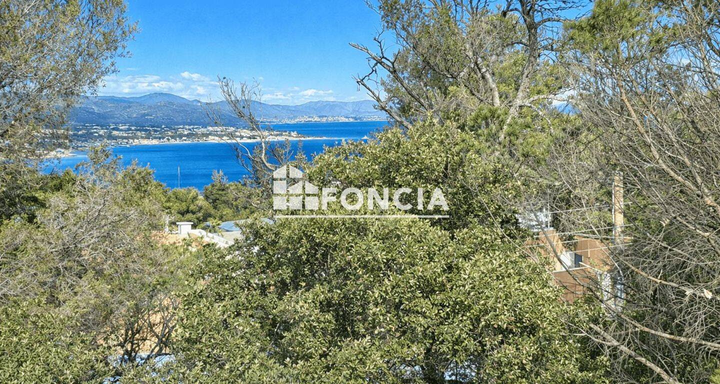 Appartement 3 pièces 45 m² · à Fréjus · 44,6 m² · 219 000 €