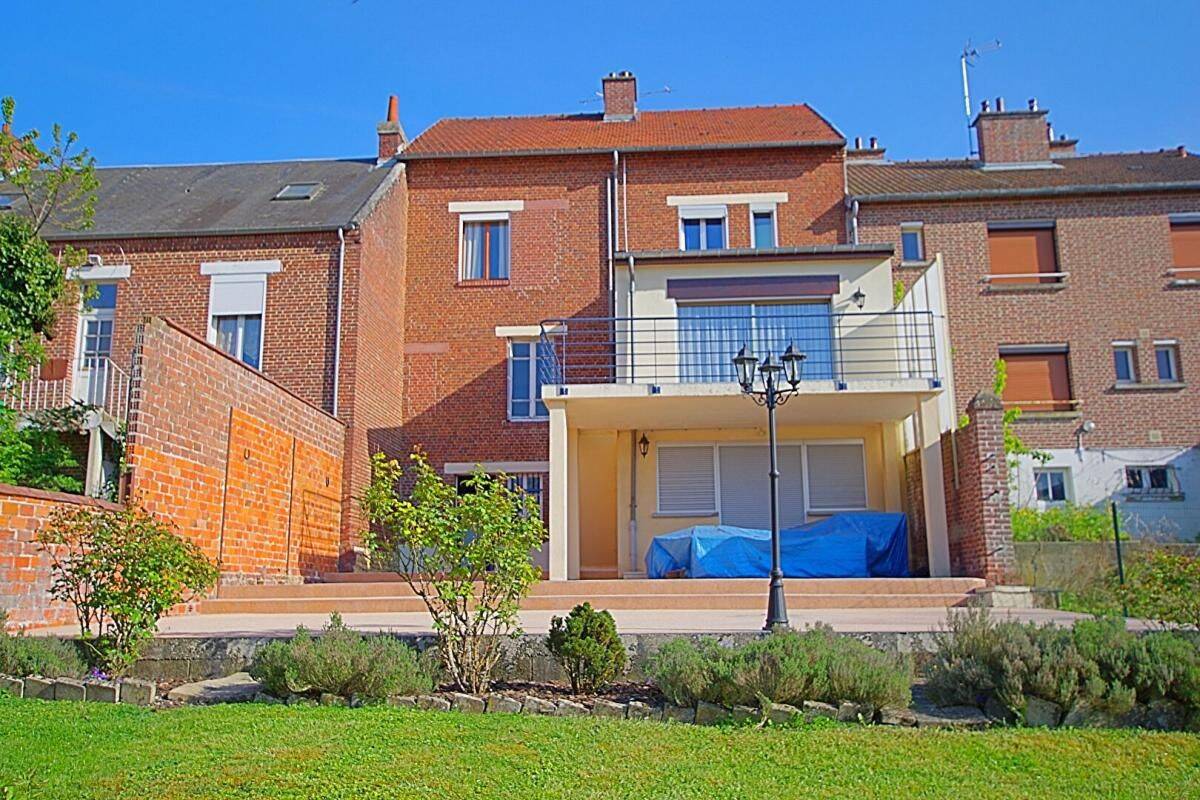 Maison 7 pièces 172 m² · à Roye · 171,8 m² · 232 000 €