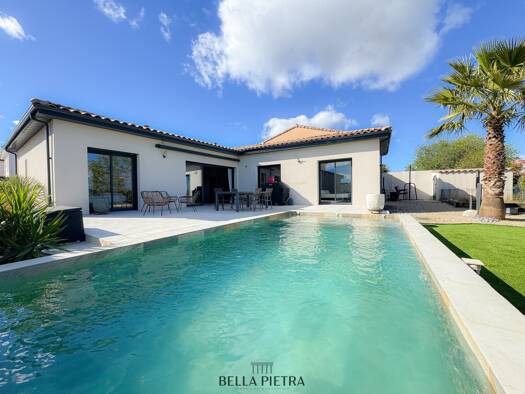 Villa à louer 2 490 € 4 pièces 3 chambres 114,2 m² 500 m² de terrain Restinclières 34160