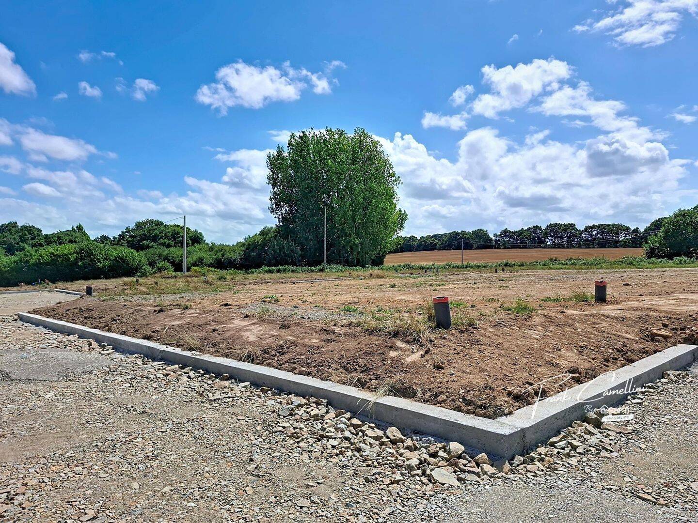 Terrain de 685 m² à Prat - photo 2