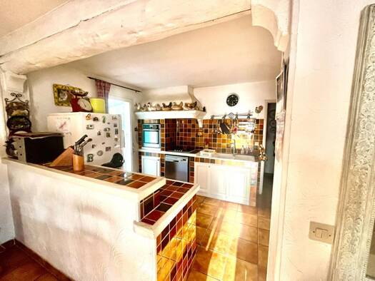 Maison à vendre 426 000 € 6 pièces 3 chambres 130 m² 1 700 m² de terrain Flayosc 83780