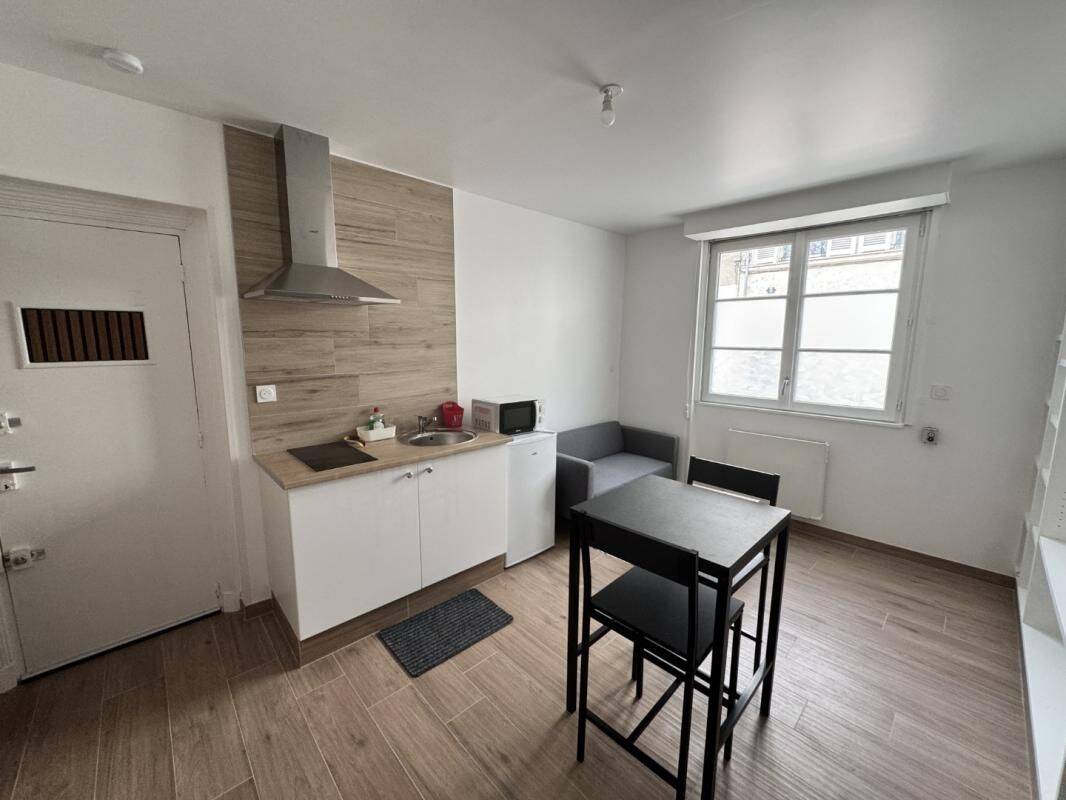Appartement 1 pièce 28 m² · à Orléans · 28 m² · 550 €