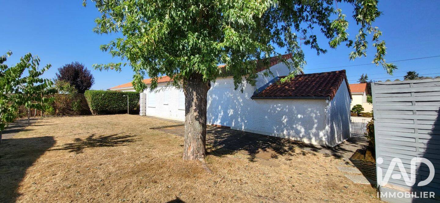 Maison 5 pièces 90 m² · à La Tessoualle · 90,4 m² · 160 000 €