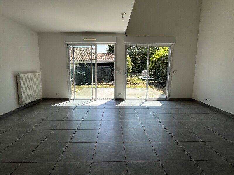 Maison 4 pièces 87 m² · à Ambarès-Et-Lagrave · 86,9 m² · 950 €/mois