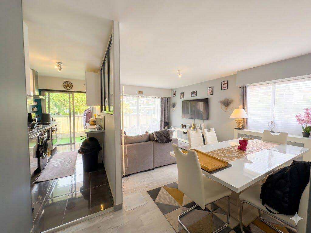 Appartement 3 pièces 70 m² · à Cannes · 70,2 m² · 392 000 €