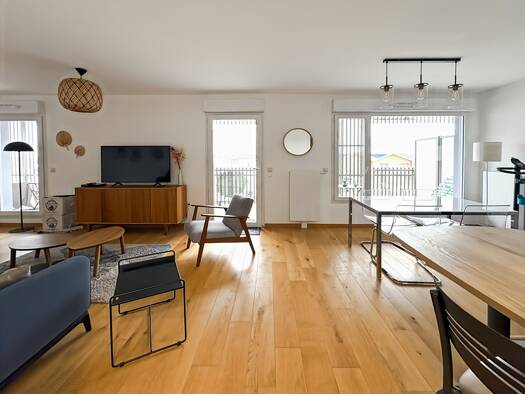 Appartement à vendre - Première occupation 276 000 € 4 pièces 2 chambres 75 m² Étage 6/7 Fleury-sur-Orne 14123